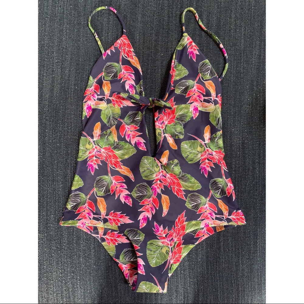 NWT Aila Blue Swim - Midnight in Paris, Haleconia